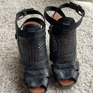 ALDO leather platform heels